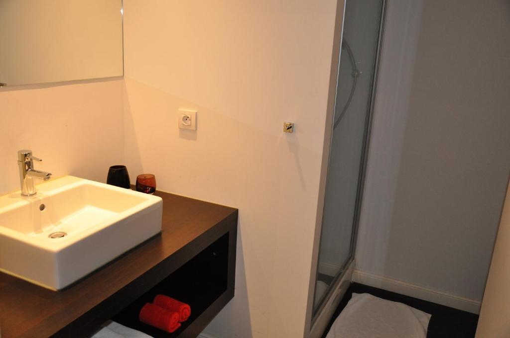 Hotel Victory Grand-Bigard Chambre photo
